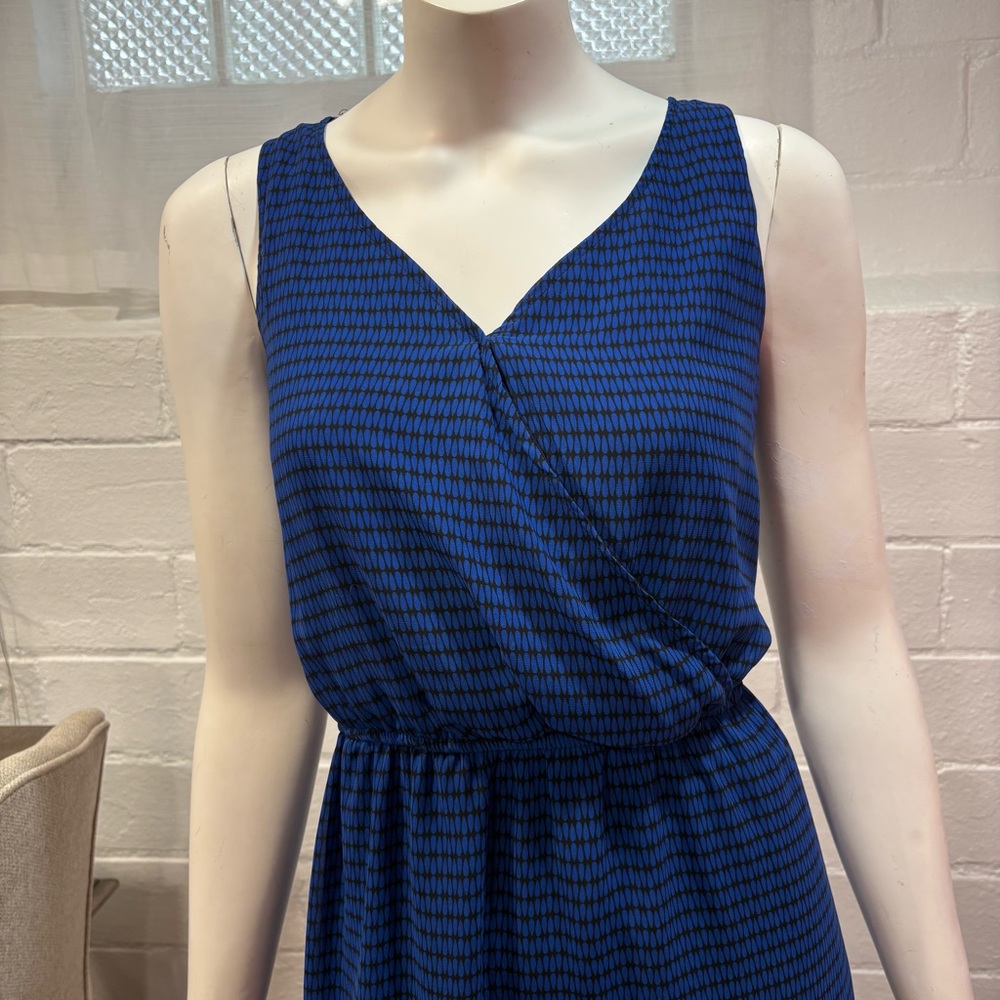 Faux wrap dress - Picture 2 of 4
